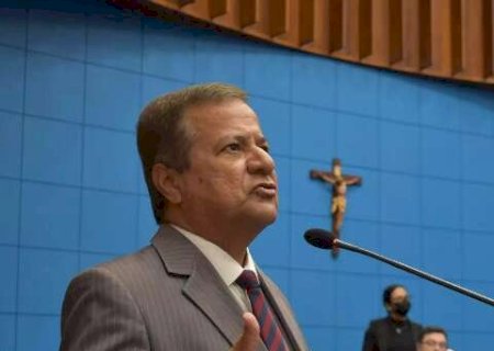 Deputado Amarildo Cruz é entubado após piora em hospital