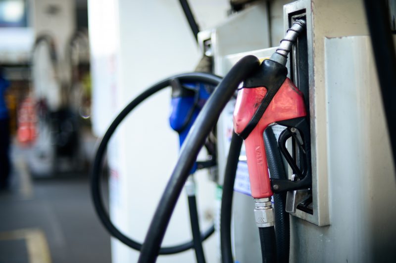 Preço da gasolina em Dourados teve nova queda, aponta Procon