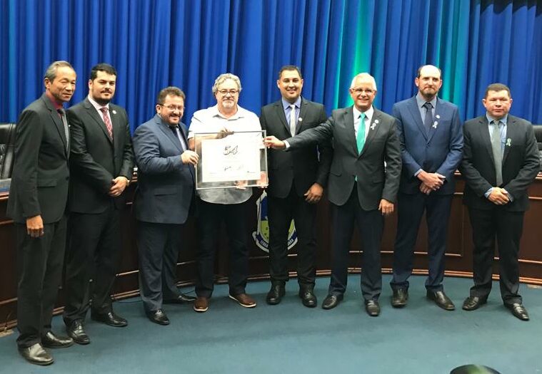Folha recebe duas homenagens da Câmara: Jubileu de Níquel e Moção Legislativa