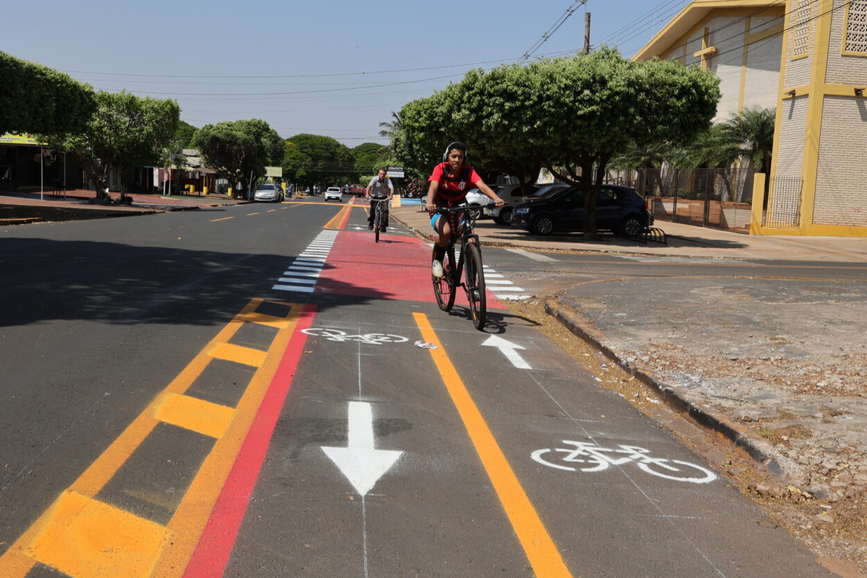 Prefeitura revitaliza ciclofaixas e reforça segurança no trânsito de Dourados