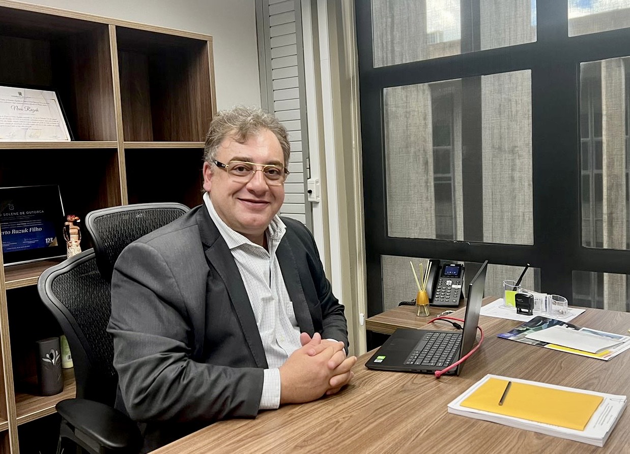 Projeto de Neno Razuk que prevê substituição de sinais sonoros em escolas é aprovado em 1ª discussão