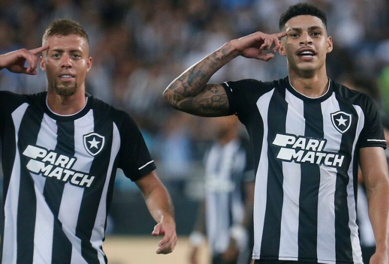 Rodada do Brasileirão termina hoje com líder podendo disparar na tabela