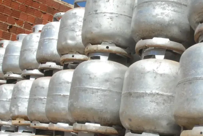 Beneficiários com NIS final 3 recebem Auxílio Gás nesta quarta-feira