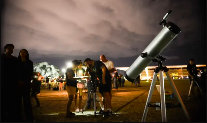 Cometa que passará perto da Terra poderá ser visto no Brasil