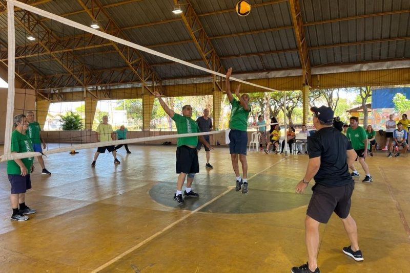 Equipes de Dourados disputam Festival de Vôlei Adaptado 60+ de Maracaju