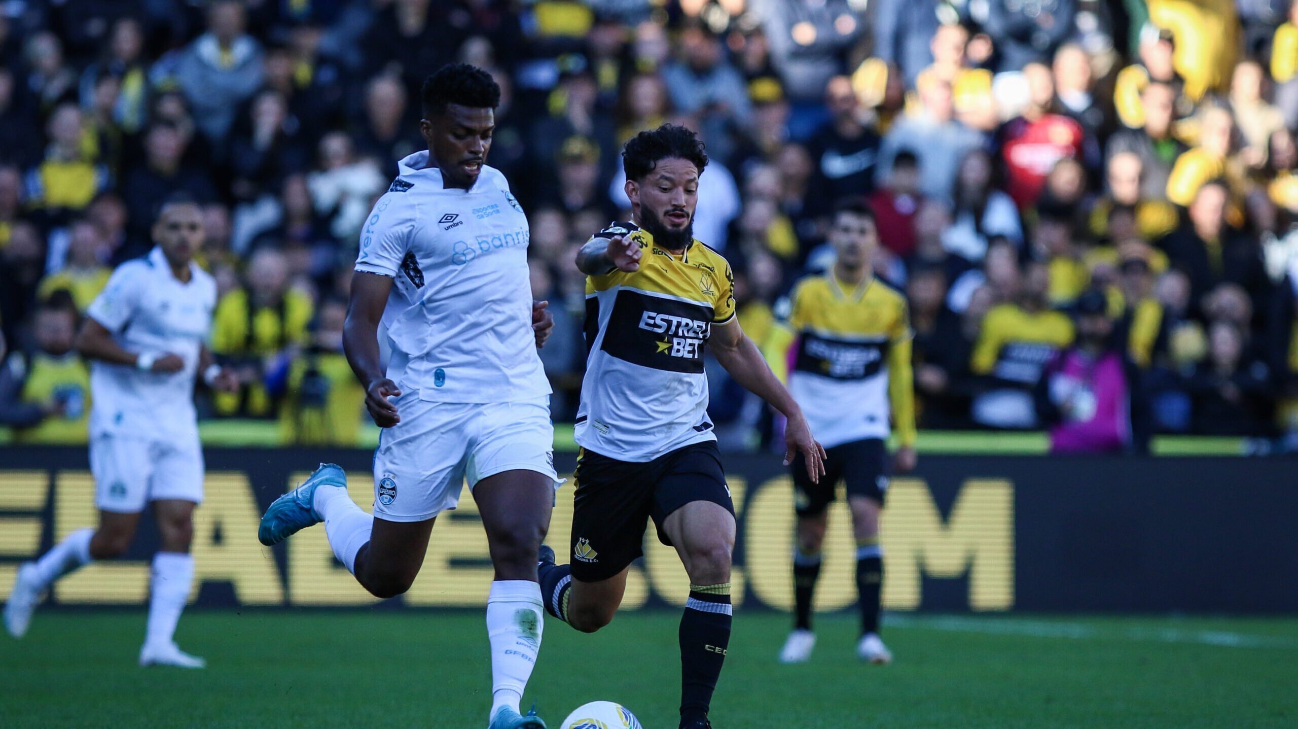 Grêmio encara Criciúma em jogo atrasado para virar a cena de vez no Brasileiro