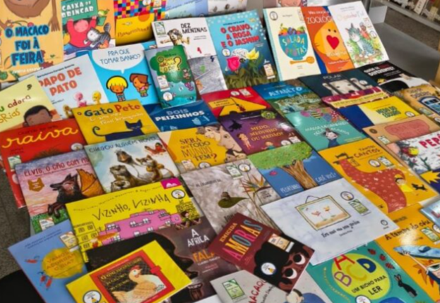 Prefeitura amplia acervo da Biblioteca Municipal no Dia Nacional do Livro