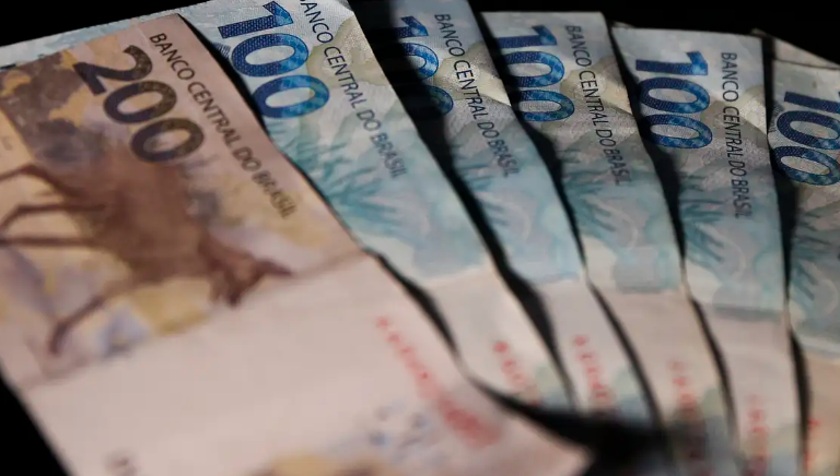 Brasileiros ainda não sacaram R$ 7,52 bilhões de valores a receber