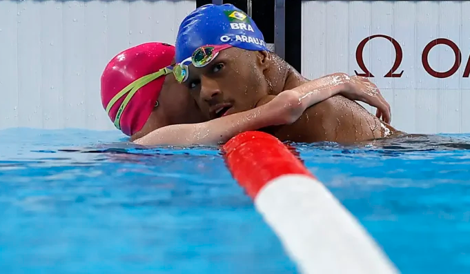 Nadador Gabriel Araújo conquista 1º ouro do Brasil na Paralimpíada
