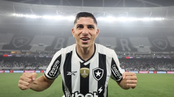 Ainda sem técnico, Botafogo enfrenta Racing no jogo de volta da Recopa