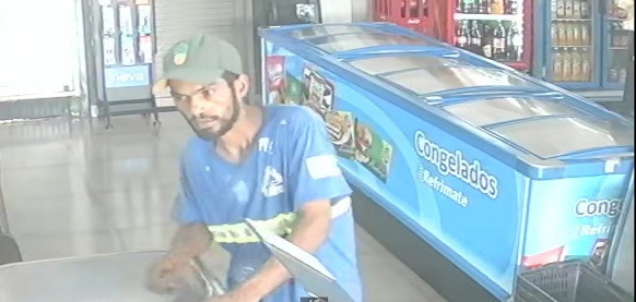 Homem entra em mercado, finge comprar água e anuncia assalto