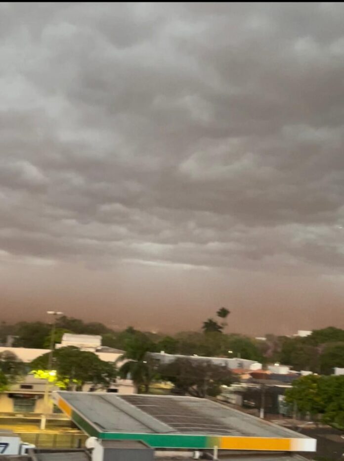 Dourados volta a entrar em alerta de vendaval, informa Inmet; ventos podem chegar a 60 km/h