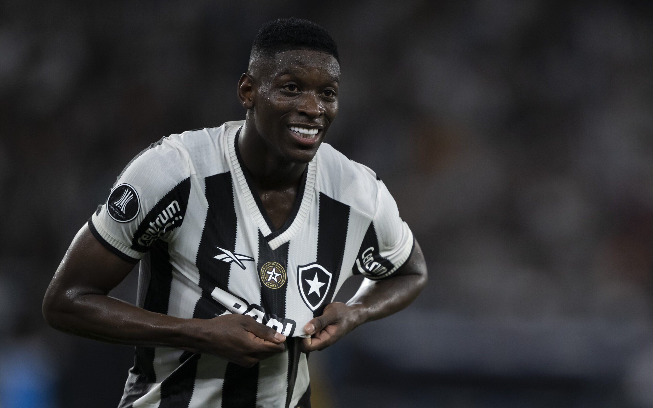 Árbitro confirma em súmula a expulsão do botafoguense Luiz Henrique