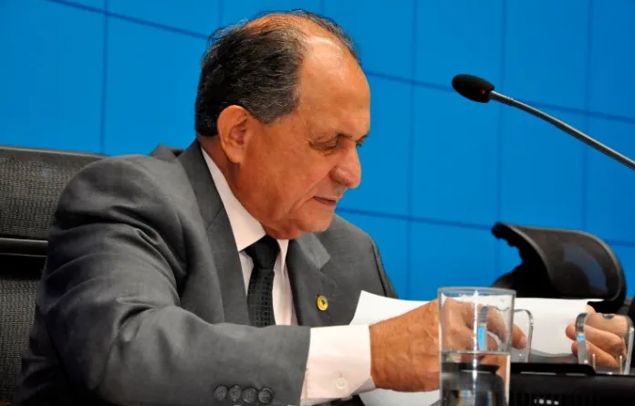 Deputado Zé Teixeira reivindica melhorias estruturais em Dourados