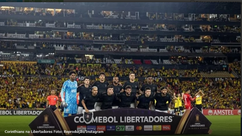Corinthians apenas assiste ao Barcelona, perde de 3 e flerta com eliminação