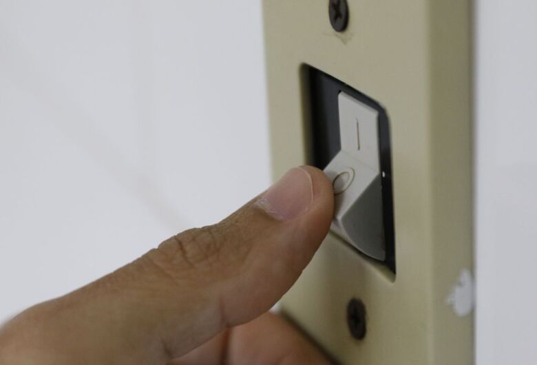 Projeto inclui microempreendedor entre beneficiários da tarifa social de energia