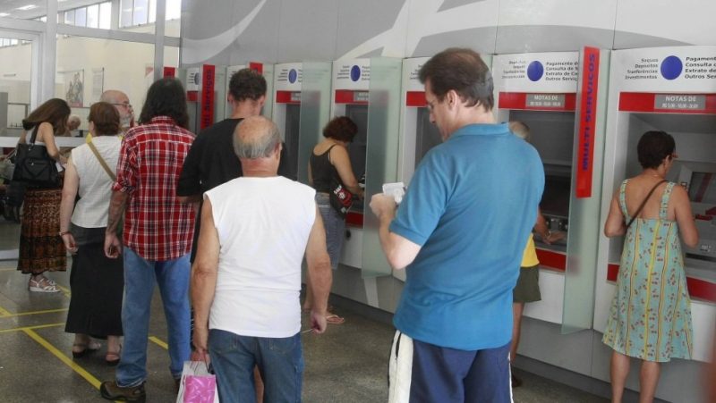 Prefeitura antecipa folha e paga servidores nesta sexta-feira