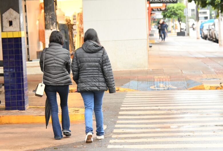 Chuva continua e frio pode chegar a 7°C em Dourados nesta quarta-feira