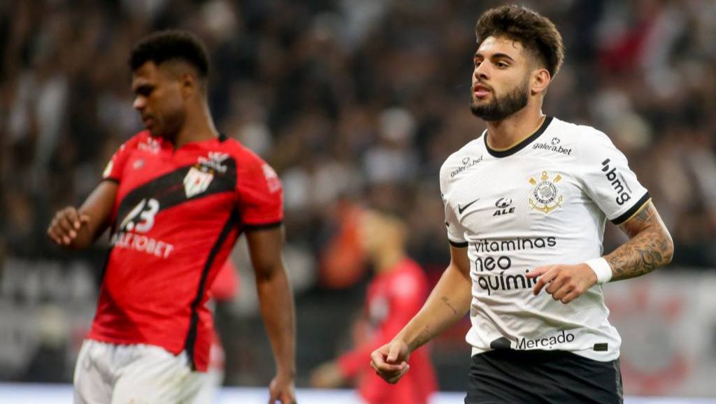 Corinthians goleia Atlético-GO e está na semifinal da Copa do Brasil