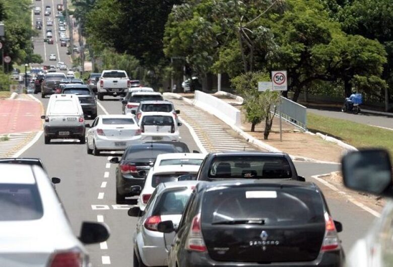 Hoje é o último dia para licenciamento de veículos com placas 7 e 8