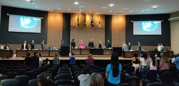 Juiz suspende verba indenizatória de vereadores e determina depósito em juízo
